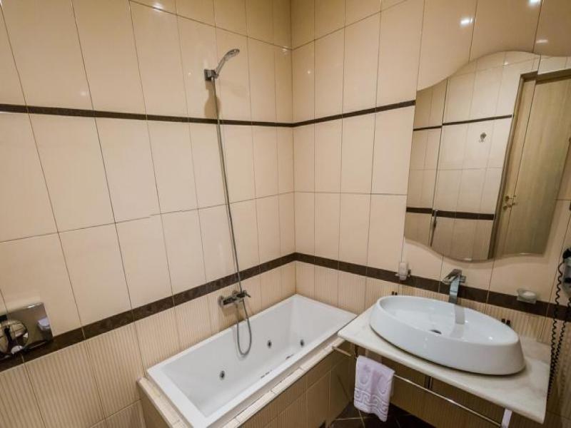 Bulvar Inn Bakoe Buitenkant foto