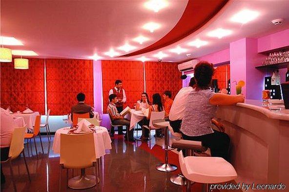 Bulvar Inn Bakoe Restaurant foto