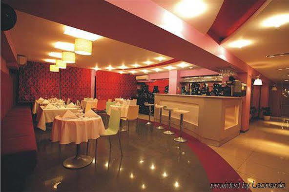 Bulvar Inn Bakoe Restaurant foto