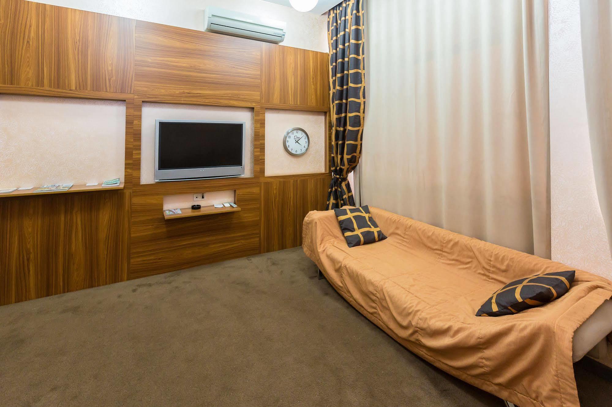 Bulvar Inn Bakoe Buitenkant foto