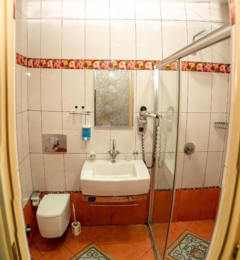 Bulvar Inn Bakoe Buitenkant foto